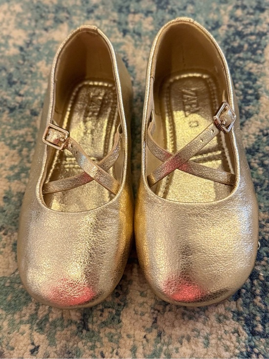 Zara Other - Zara Kids Gold Metallic Mary Jane Flats Size US 7 (EU 23) Toddler Ballet Shoes
